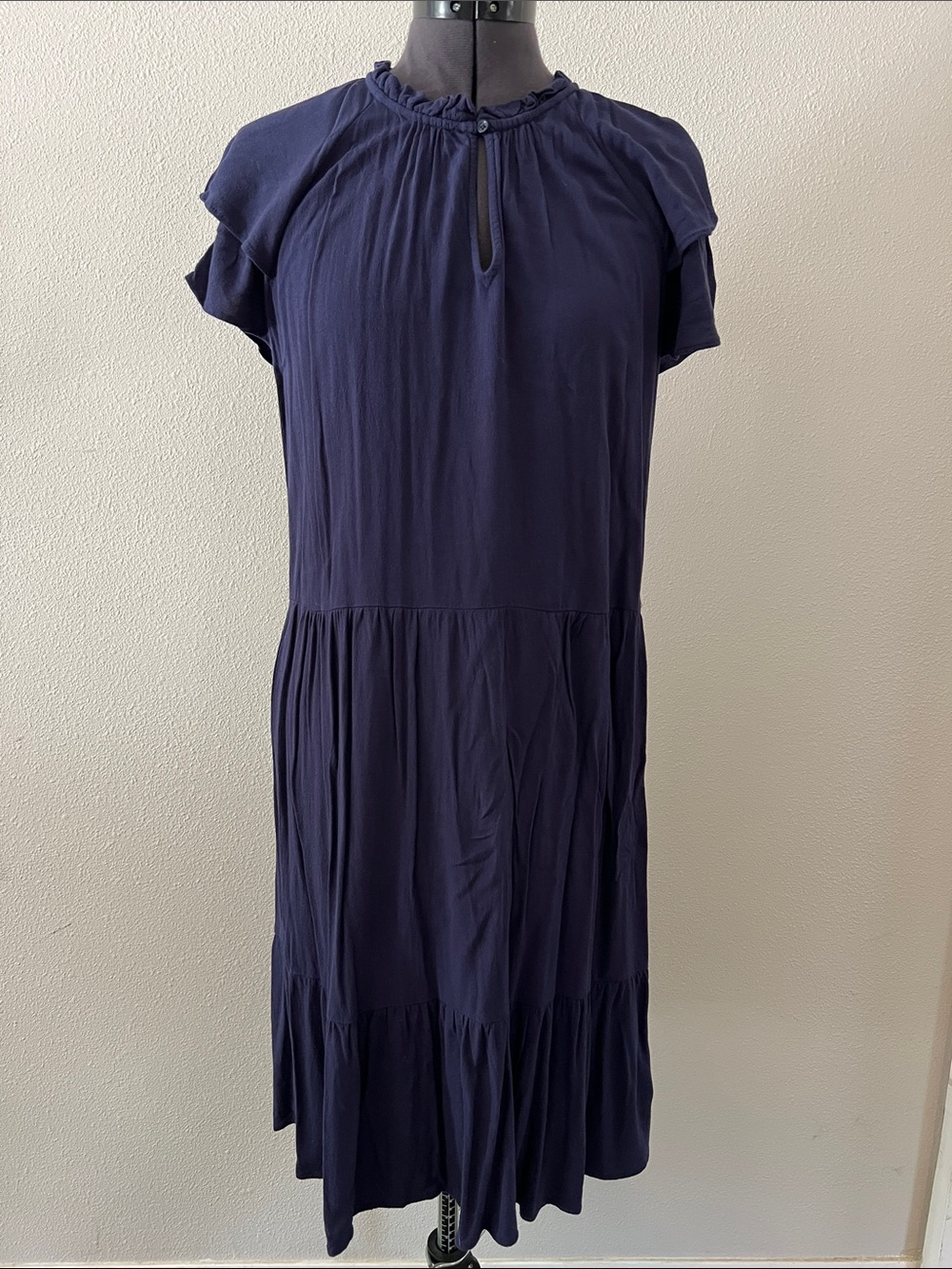 Old Navy Navy Short-Sleeve Ruffled Keyhole Midi Dress